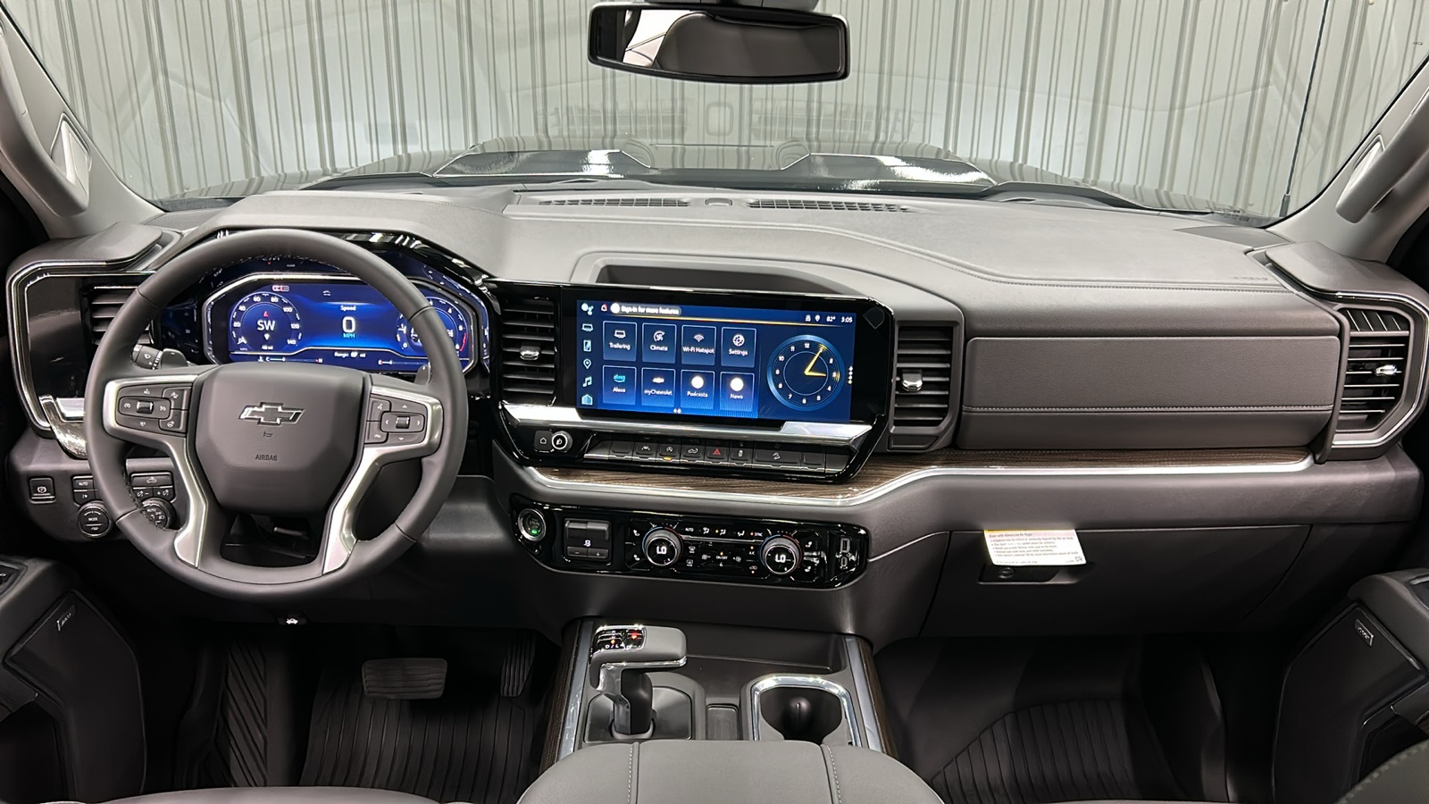 2025 Chevrolet Silverado 1500 LT Trail Boss photo 38
