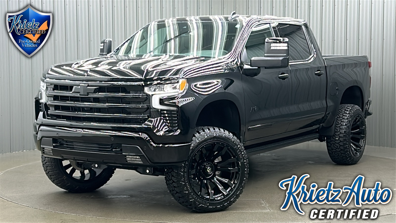 Lifted 2024 Chevrolet Silverado 1500 High Country Premium Short Bed w/ COLORMATCH, Power Steps & Sun