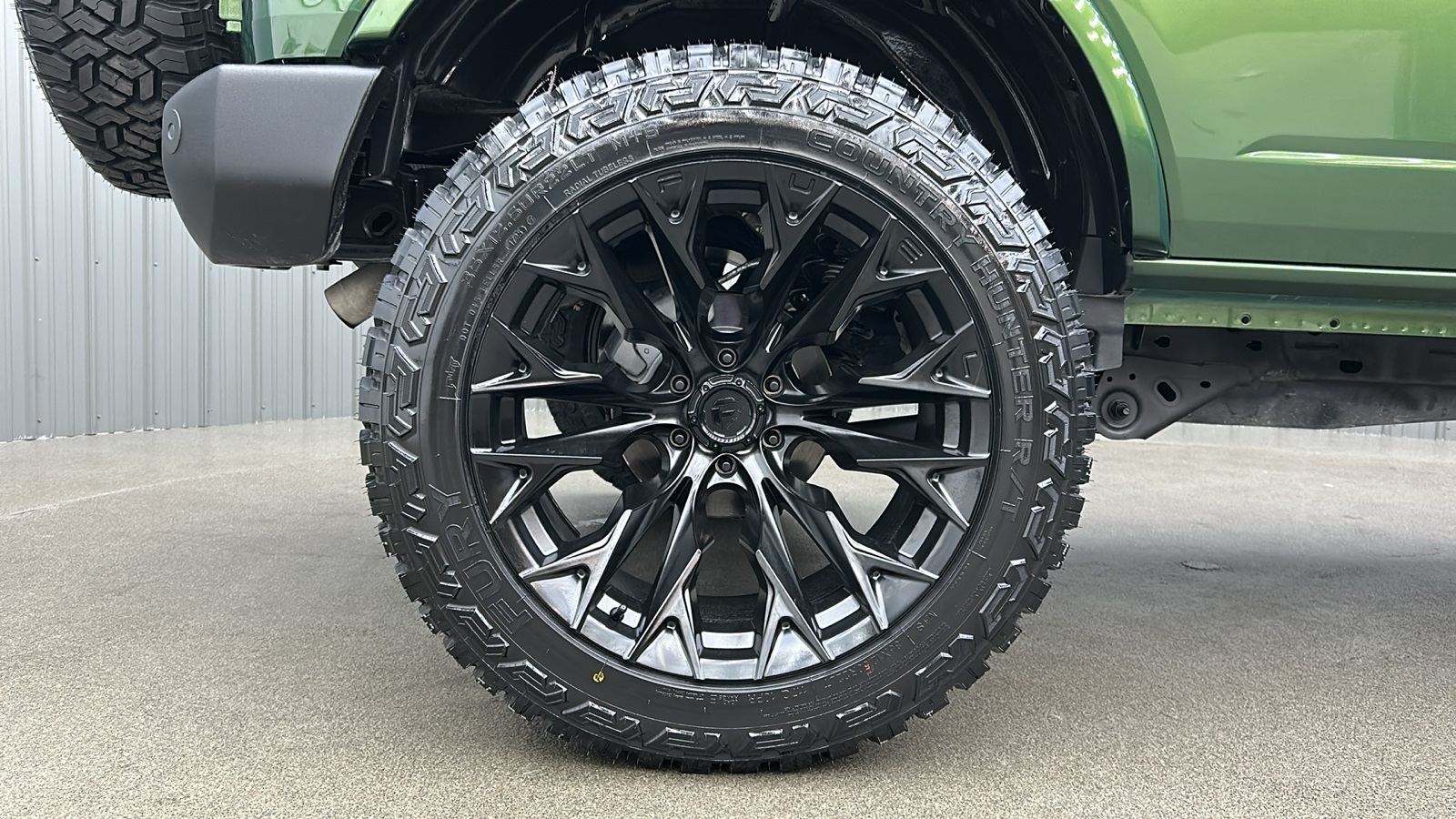 2022 Ford Bronco Outer Banks photo 11