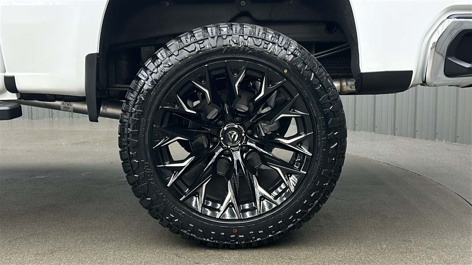 2025 Chevrolet Silverado 1500 LTZ photo 12