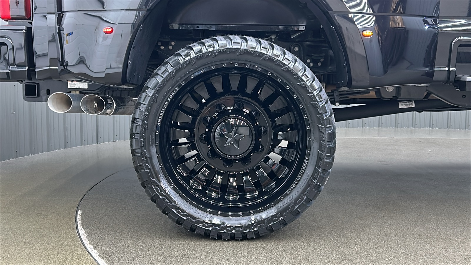 2025 Ford F-450 photo 12