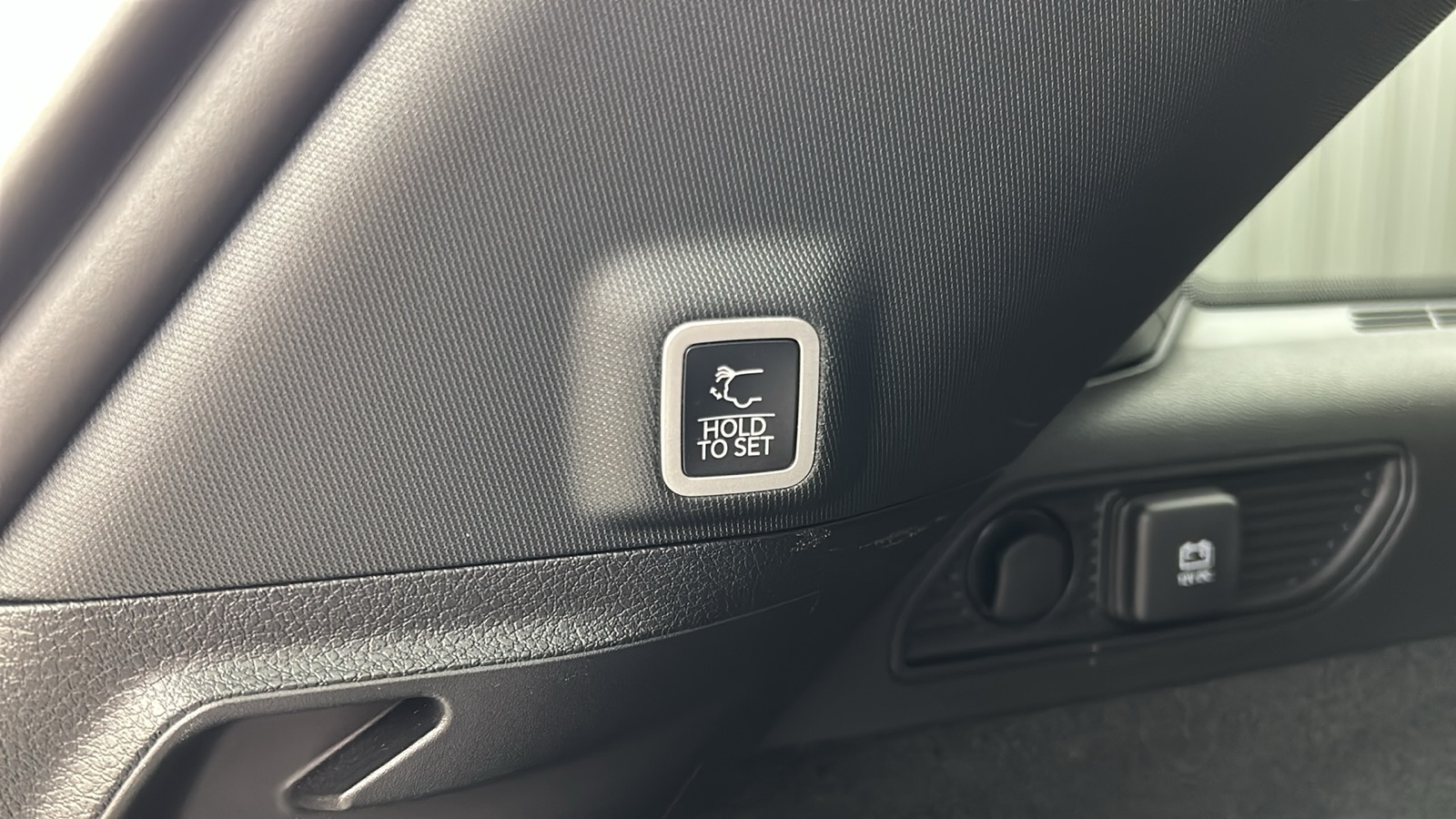2023 Jeep Grand Cherokee Summit photo 14