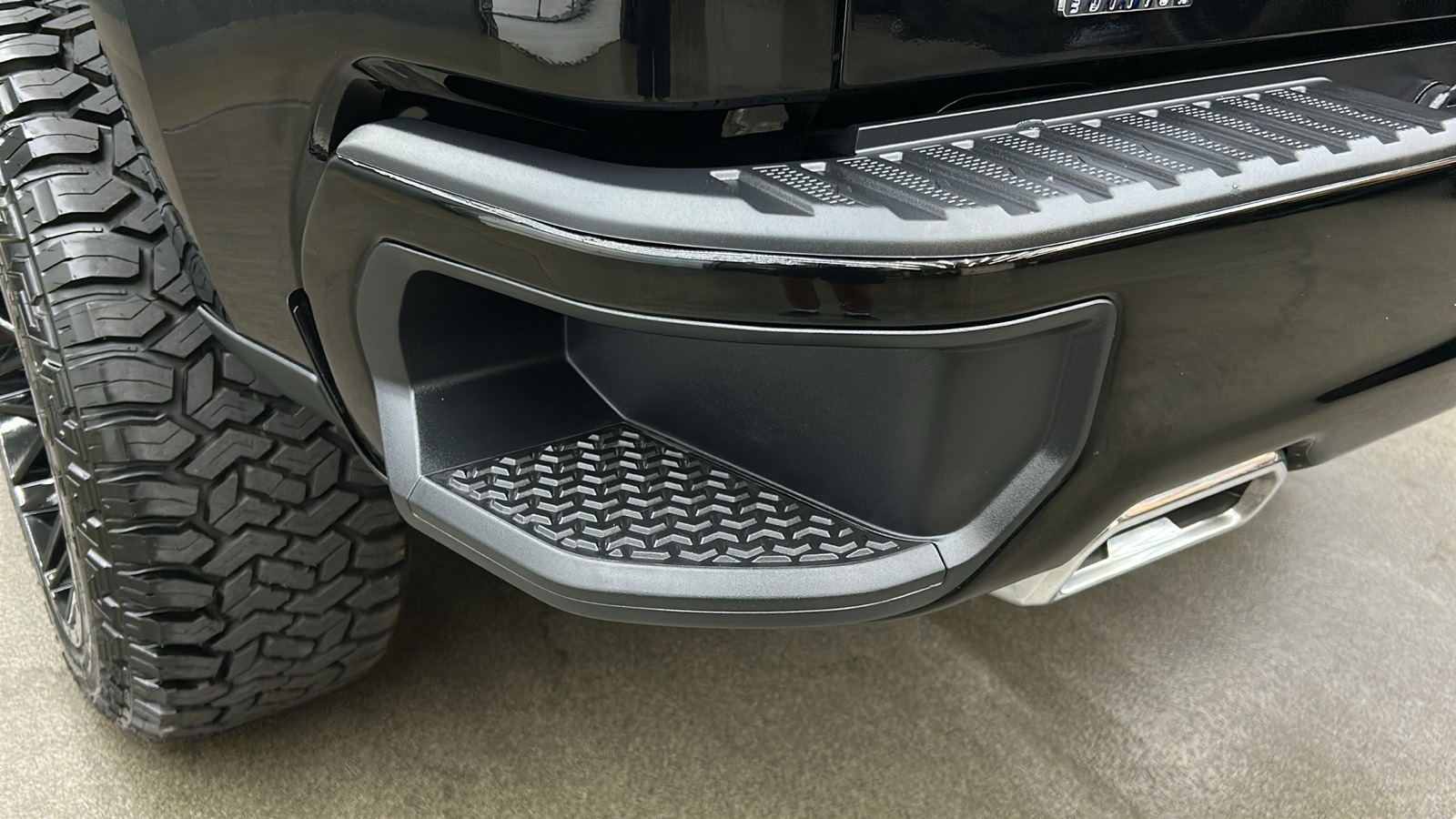2024 Chevrolet Silverado 1500 LT Trail Boss photo 13