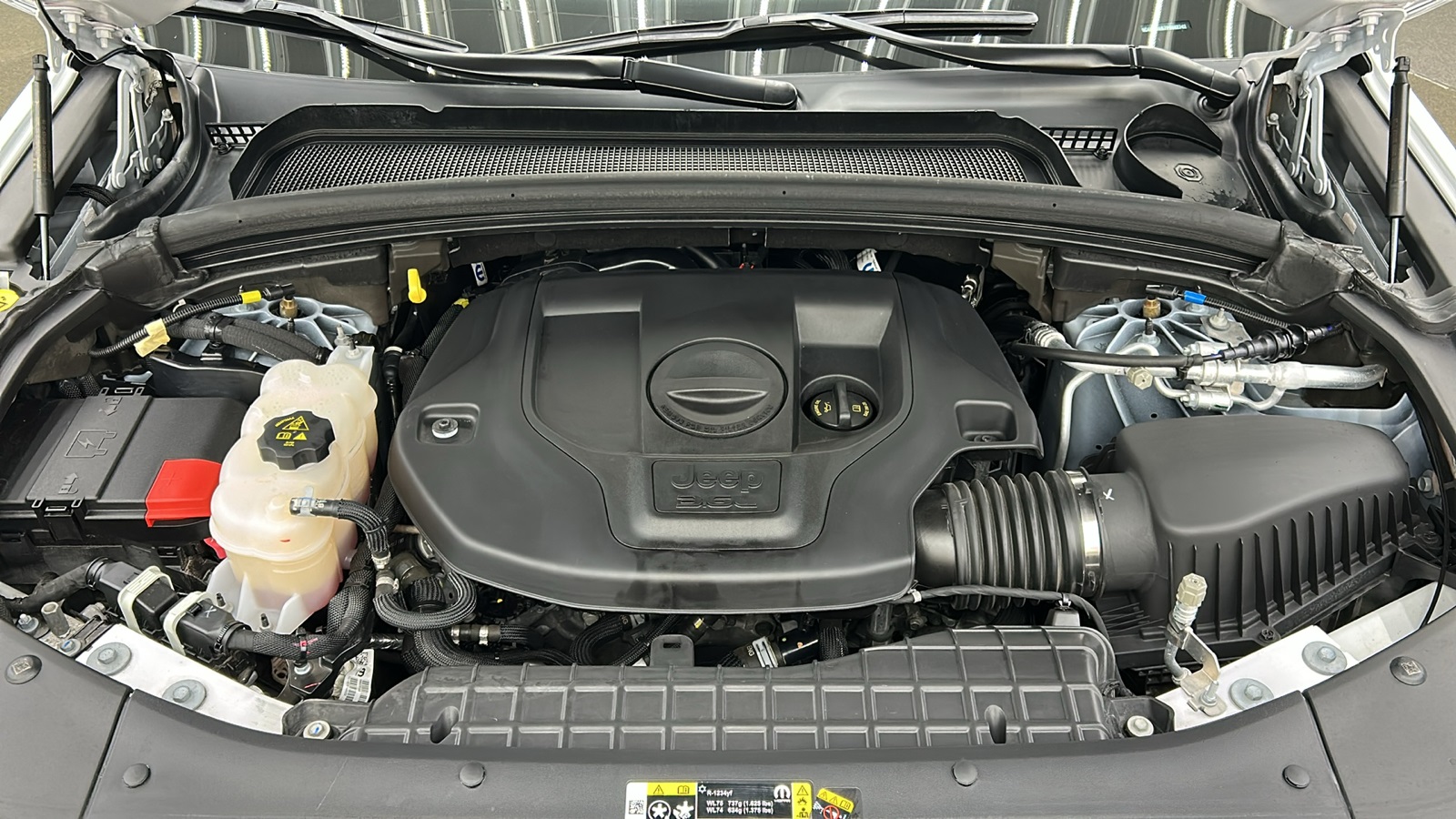 2023 Jeep Grand Cherokee Summit photo 15