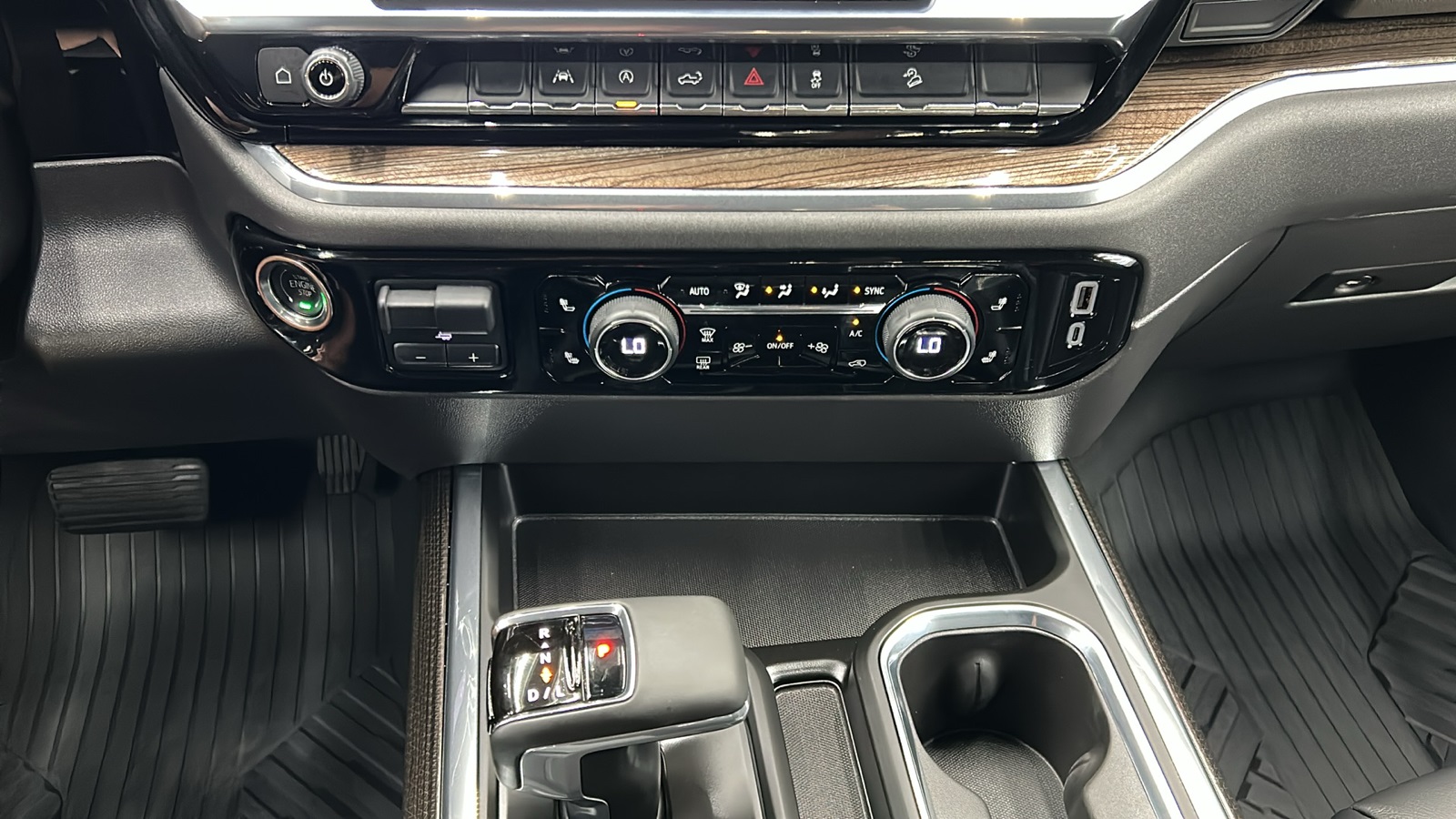 2024 Chevrolet Silverado 1500 LT Trail Boss photo 21