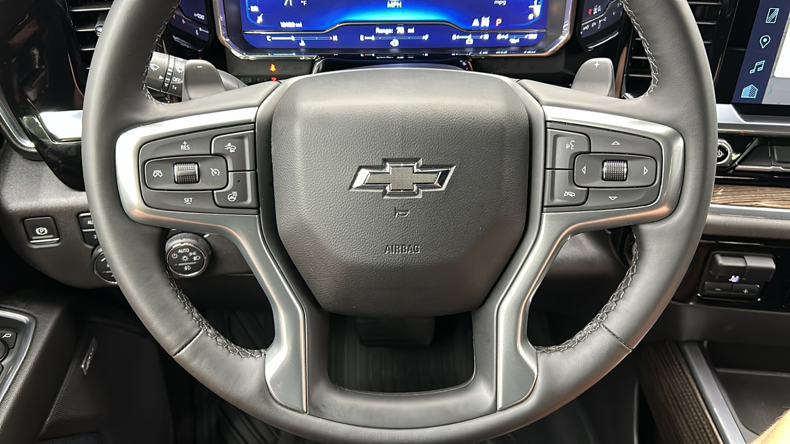 2024 Chevrolet Silverado 1500 LT Trail Boss photo 22
