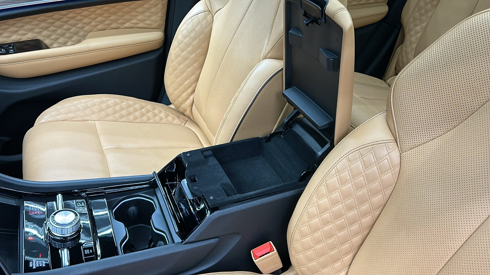 2023 Jeep Grand Cherokee Summit photo 21