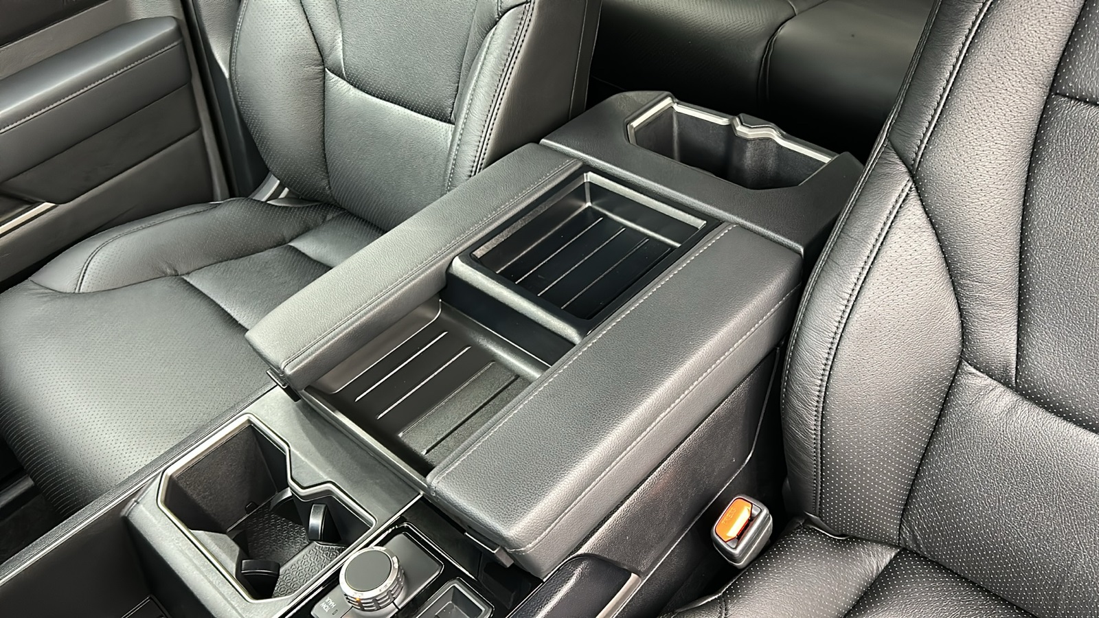 2024 Toyota Tundra SR5 photo 24