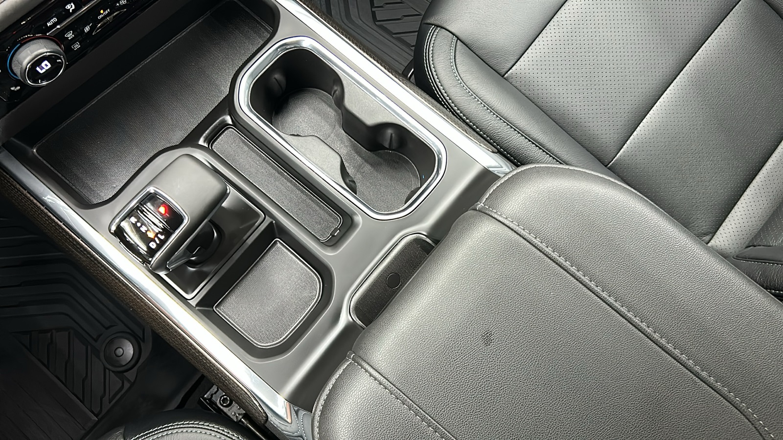 2024 Chevrolet Silverado 1500 LT Trail Boss photo 24