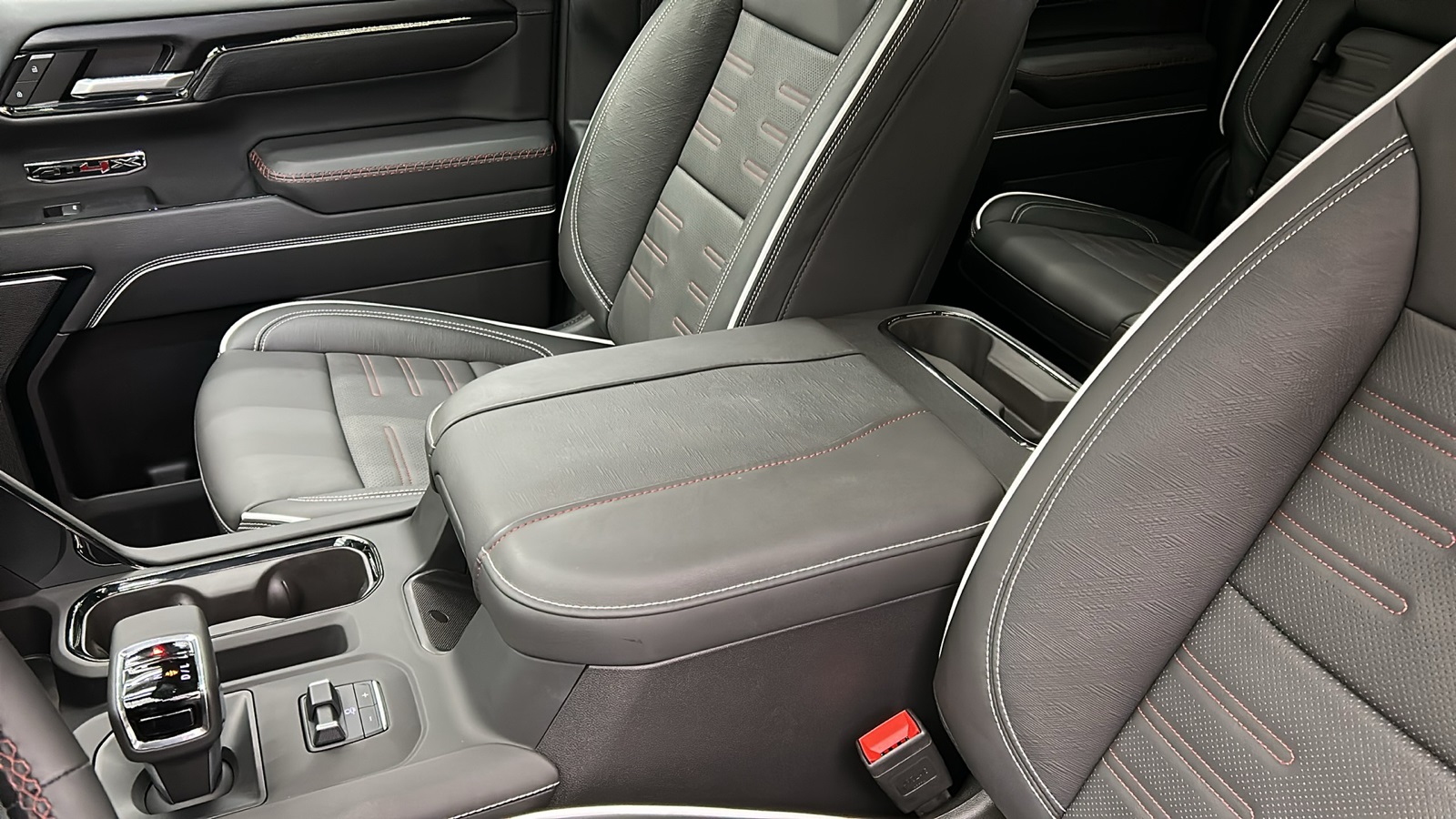 2025 Gmc Sierra 1500 AT4X photo 26