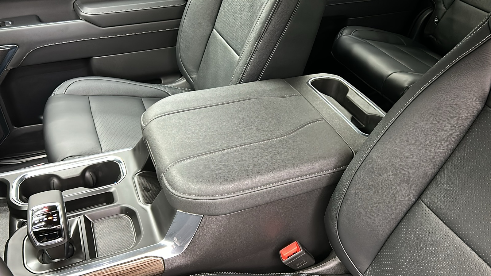 2024 Chevrolet Silverado 1500 LT Trail Boss photo 25
