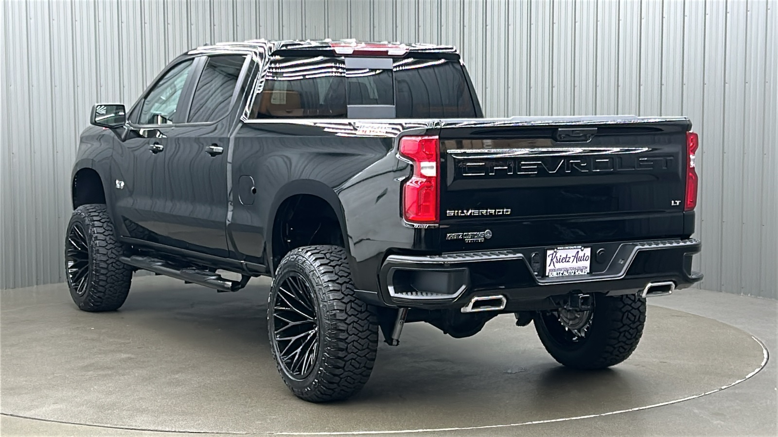 2024 Chevrolet Silverado 1500 LT Trail Boss photo 3