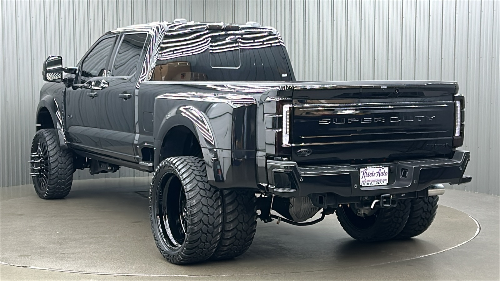 2025 Ford F-450 photo 3