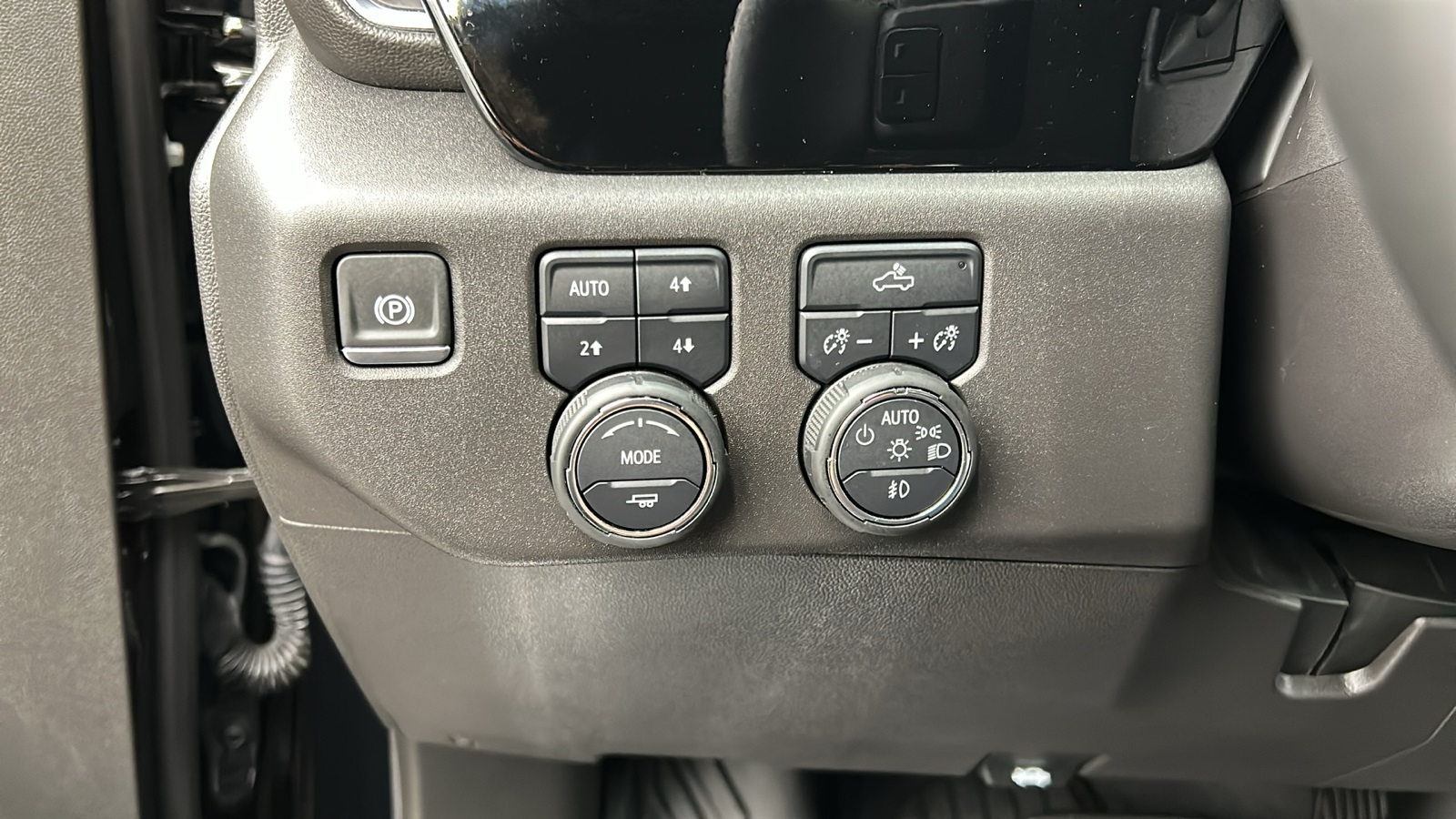 2024 Chevrolet Silverado 1500 LT Trail Boss photo 27