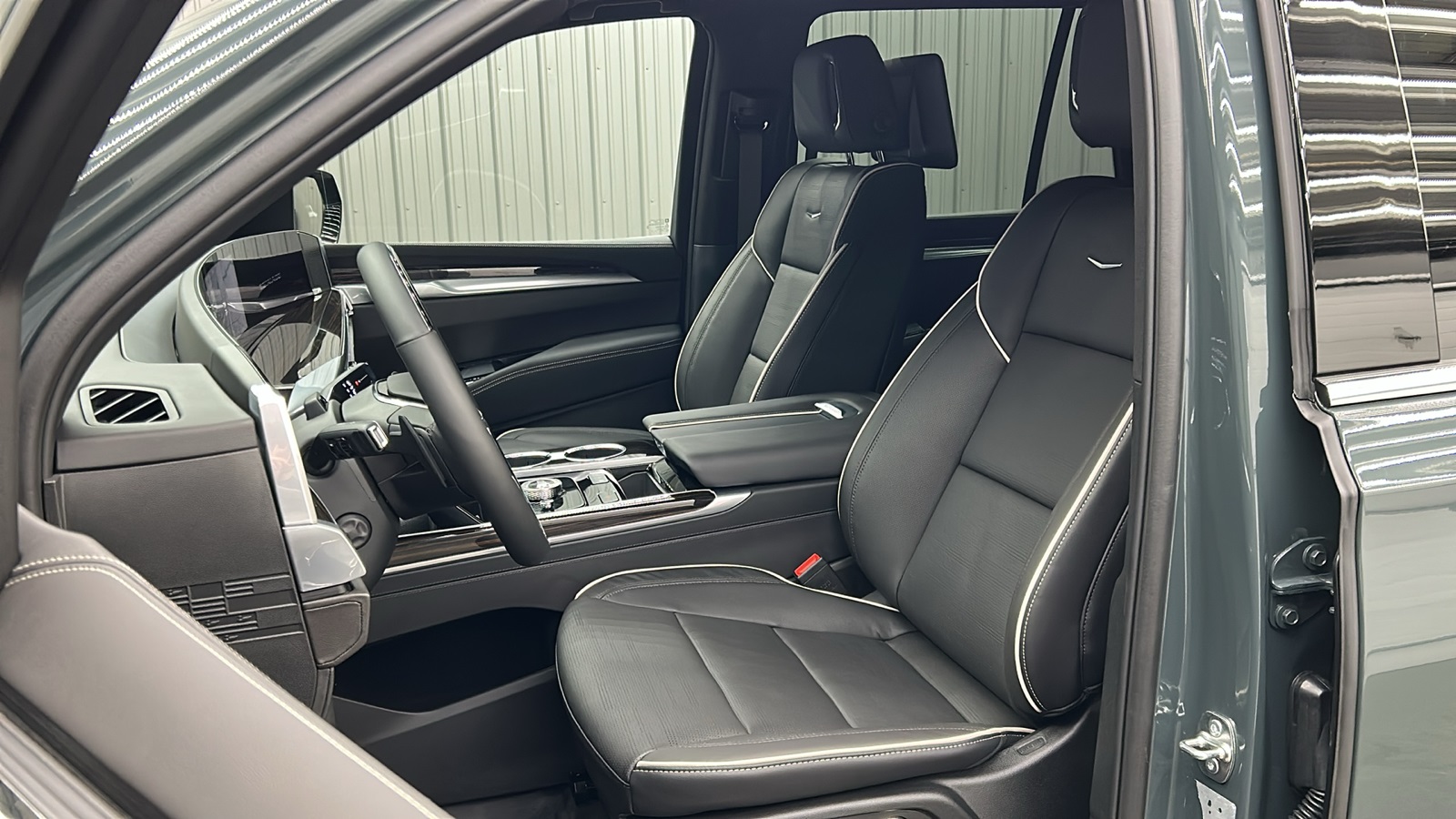 2025 Cadillac Escalade Premium Luxury photo 31