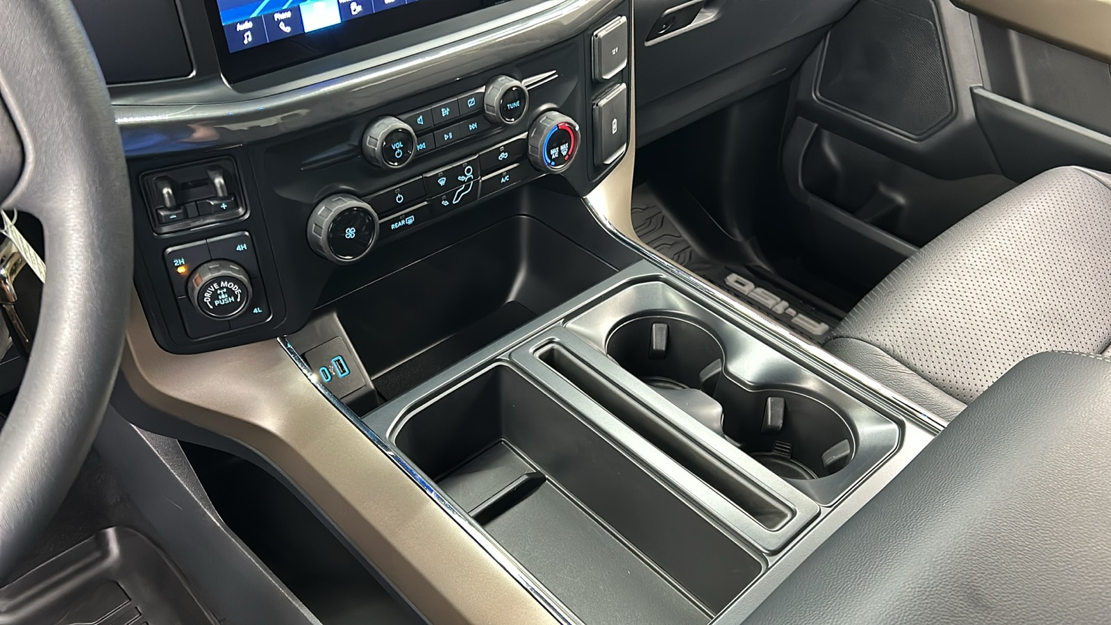 2024 Ford F-150 STX FX4 photo 30