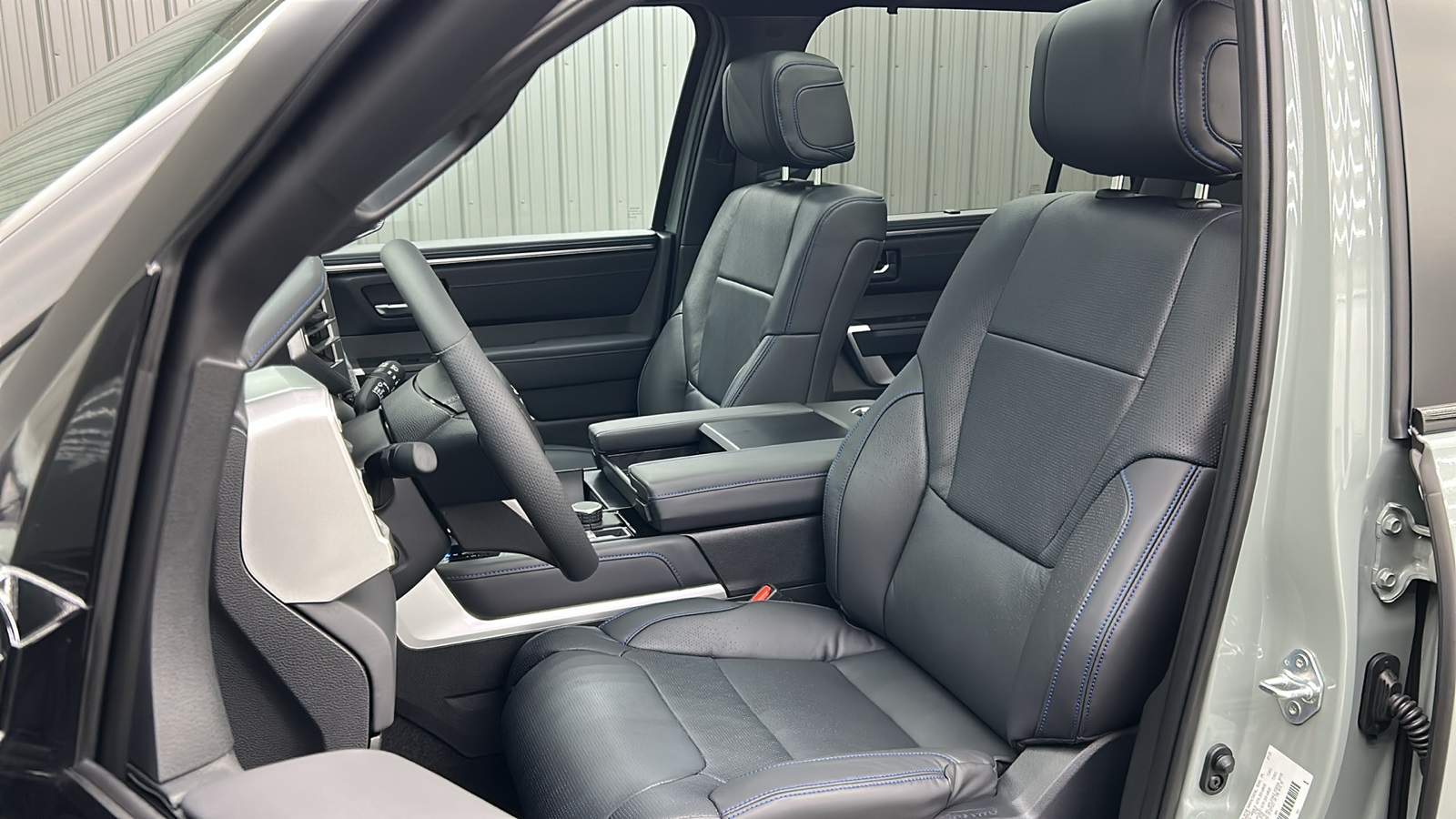 2025 Toyota Sequoia Platinum photo 28