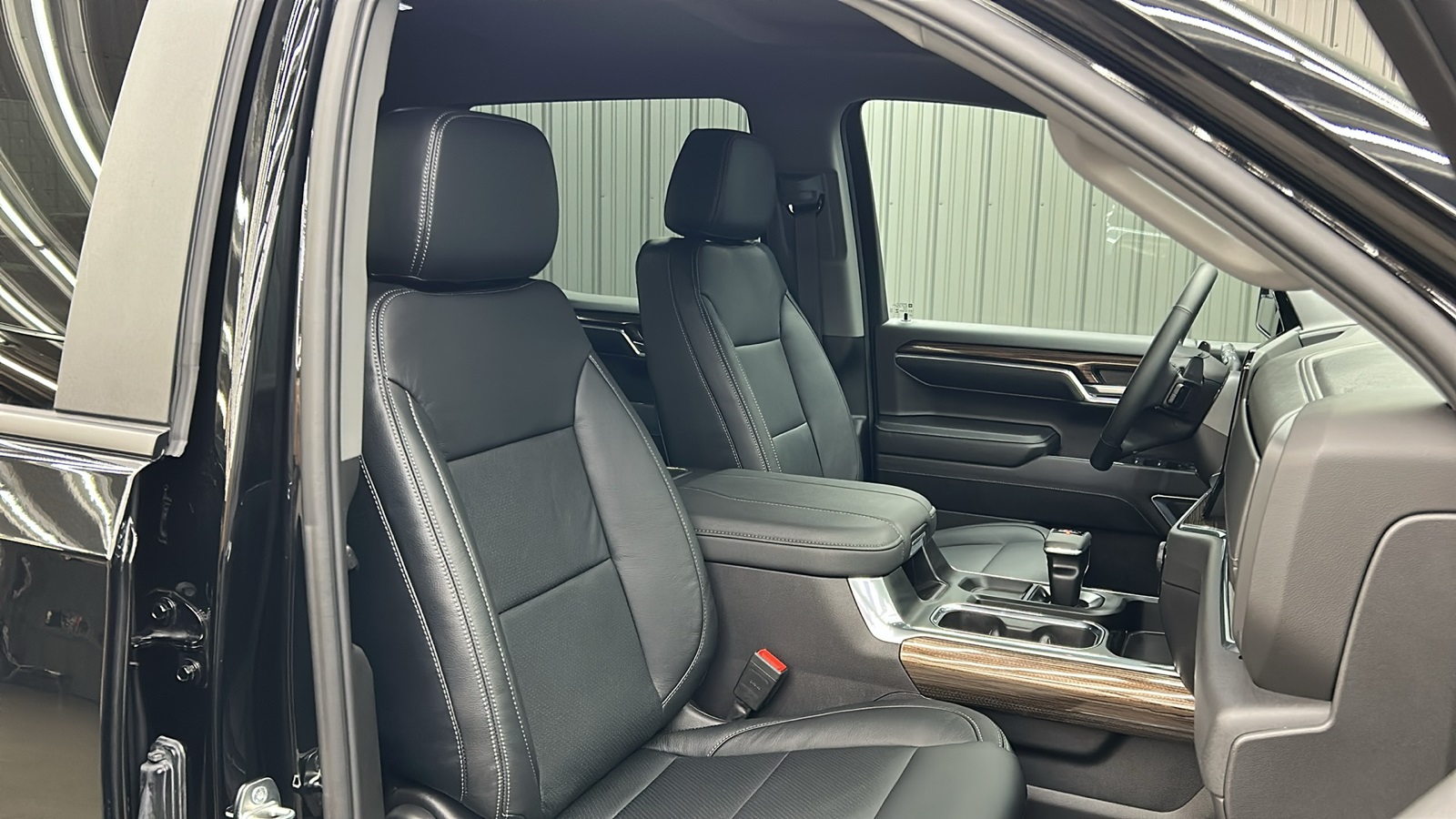 2024 Chevrolet Silverado 1500 LT Trail Boss photo 35