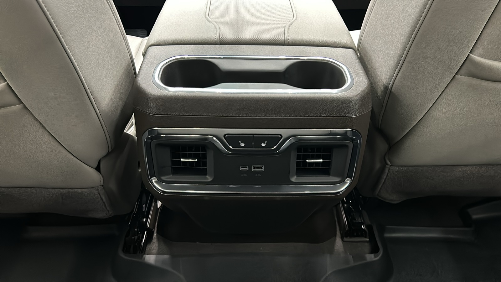2025 Chevrolet Silverado 1500 LTZ photo 35