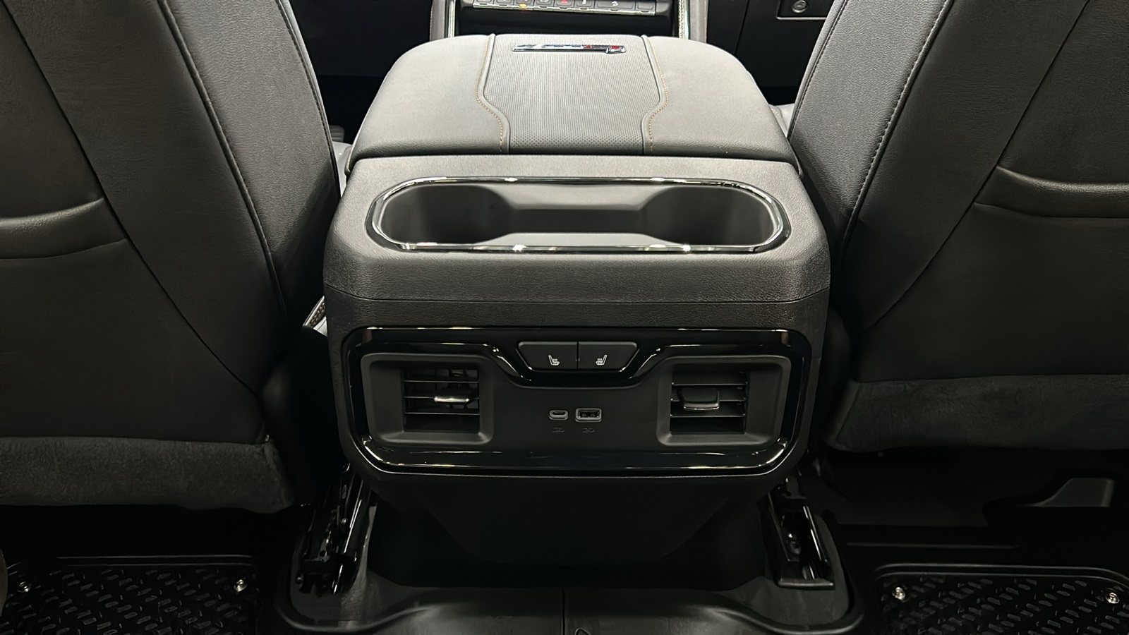 2024 Gmc Sierra HD AT4 photo 34