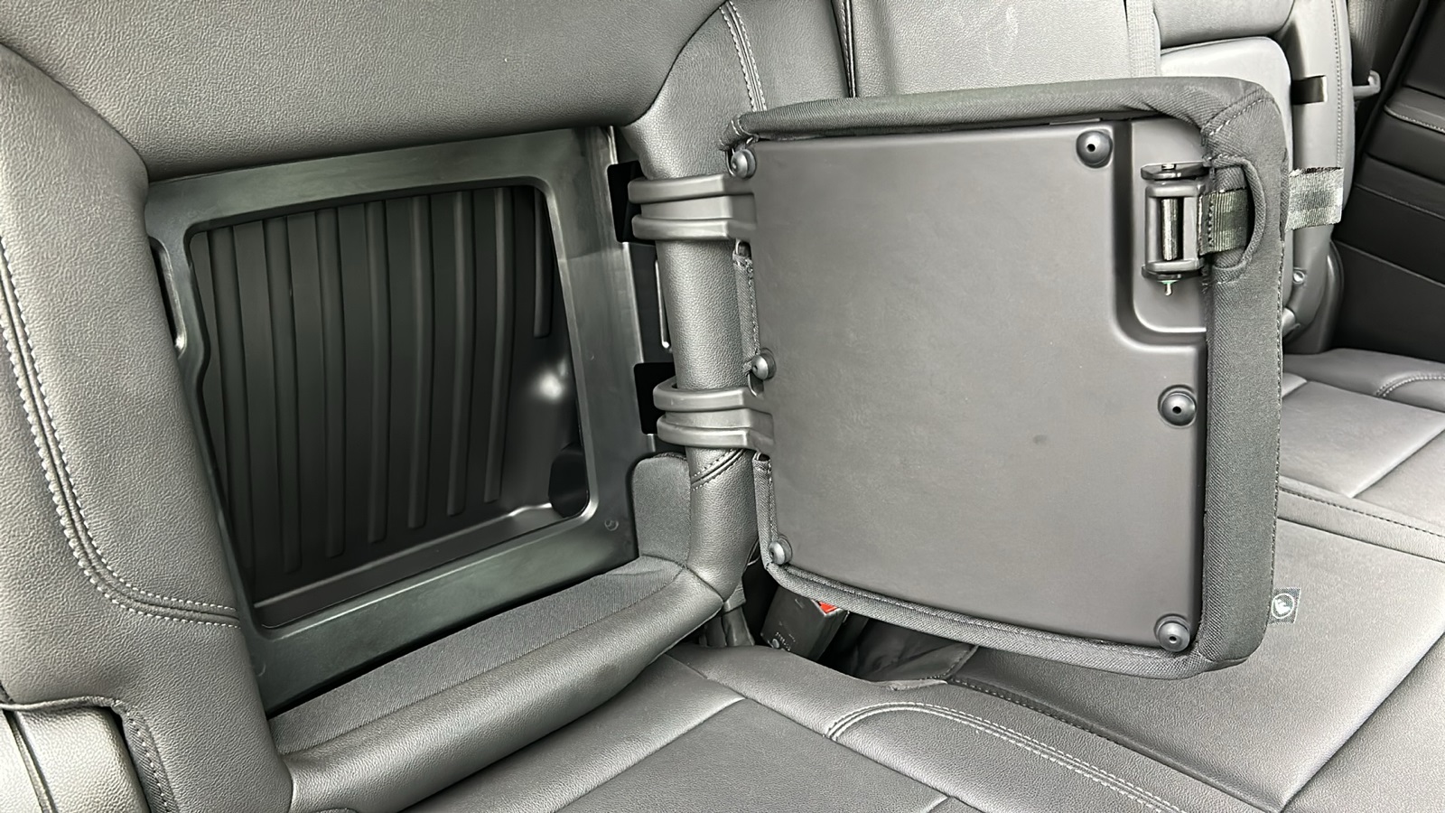 2024 Chevrolet Silverado 1500 RST Z71 photo 40