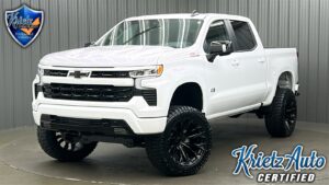 Lifted 2024 Chevrolet Silverado 1500 RST Z71 Short Bed w/ Convenience 2 & Safety