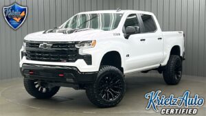 Lifted 2025 Chevrolet Silverado 1500 LT Trail Boss Short Bed w/ Convenience 2 & Dark Essentials
