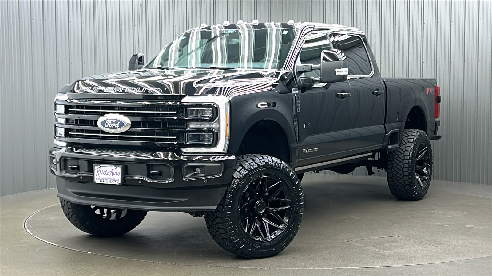 2025 Ford F-250 Super Duty Platinum's photo