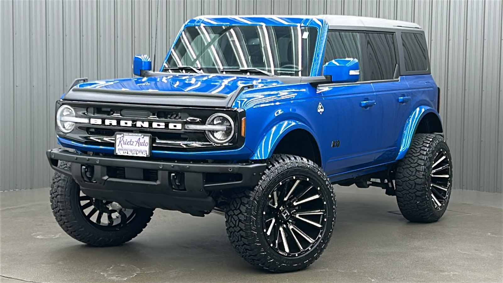 2024 Ford Bronco 4-Door Outer Banks's photo