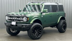 Lifted 2024 Ford Bronco Outer Banks w/ 314A Lux Pkg