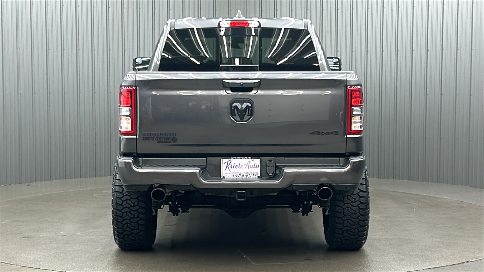 2022 Ram 1500 Big Horn Lone Star Night Edition photo 4