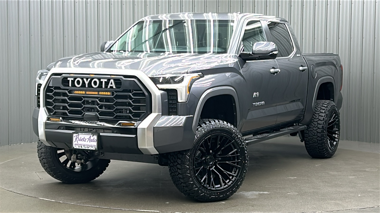 2024 Toyota Tundra Limited's photo