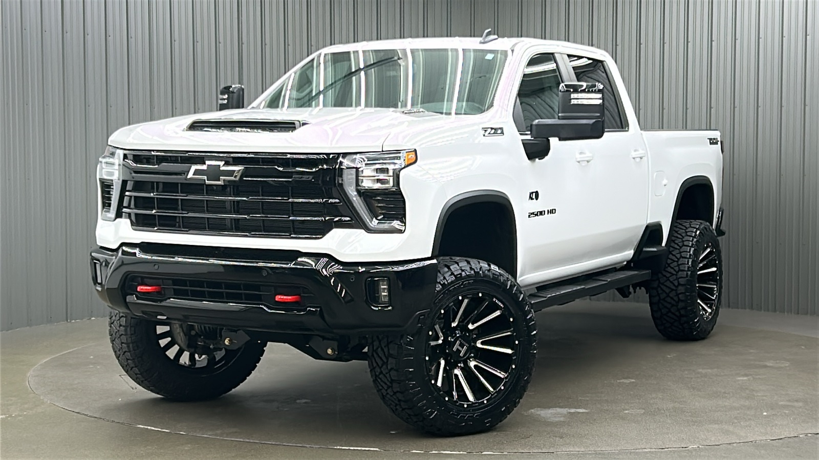 2025 Chevrolet Silverado 2500HD LT's photo