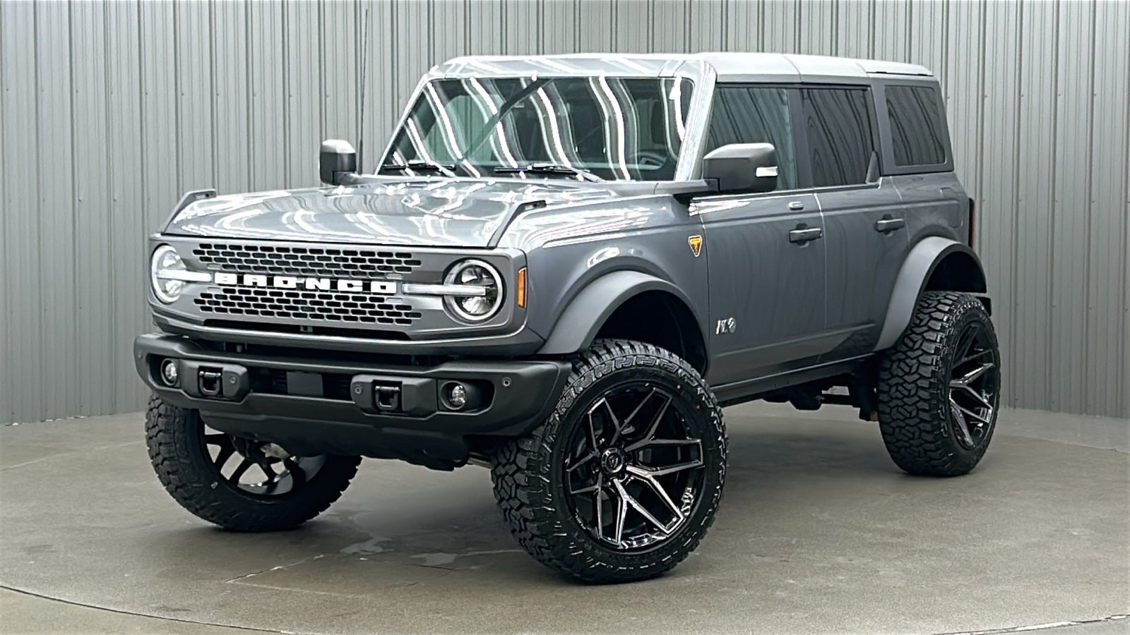 2023 Ford Bronco 4-Door Badlands's photo