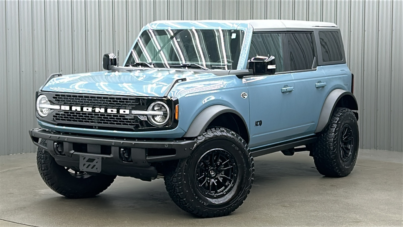 2021 Ford Bronco 4-Door Base's photo