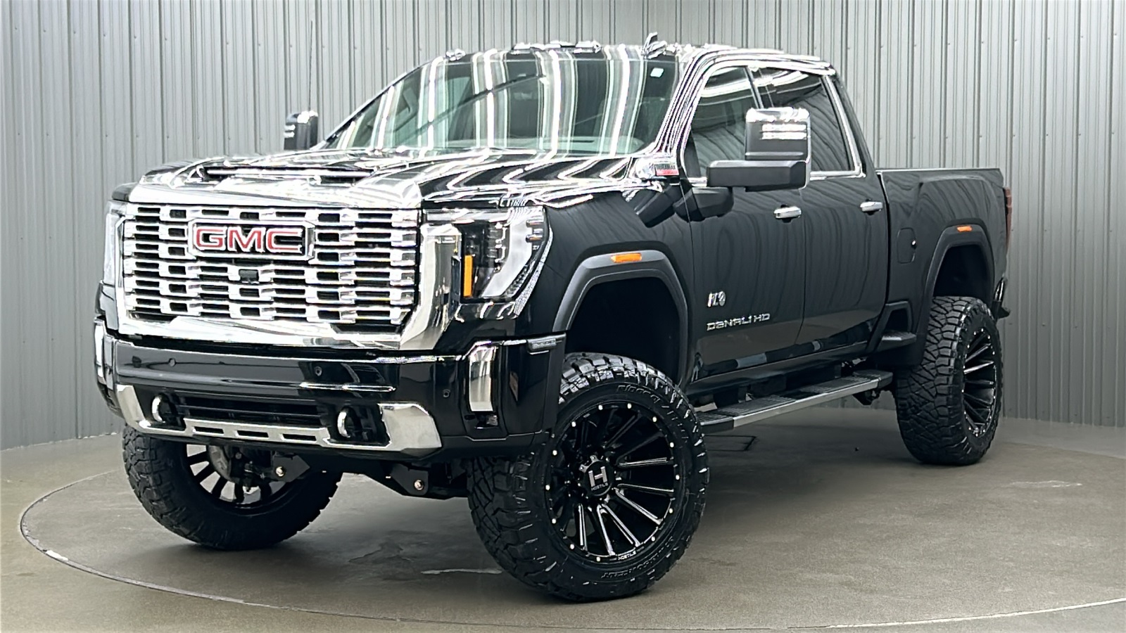 2025 GMC Sierra 3500HD Denali's photo