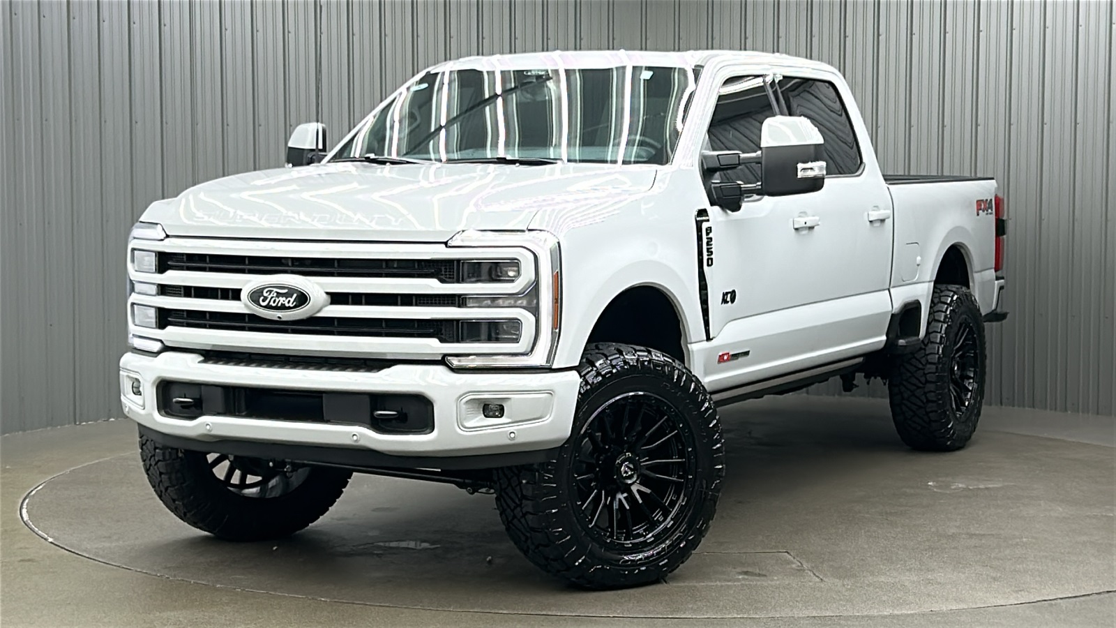 2026 Ford F-250 Super Duty Platinum's photo