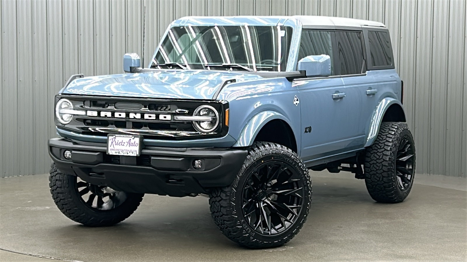2024 Ford Bronco 4-Door Outer Banks's photo