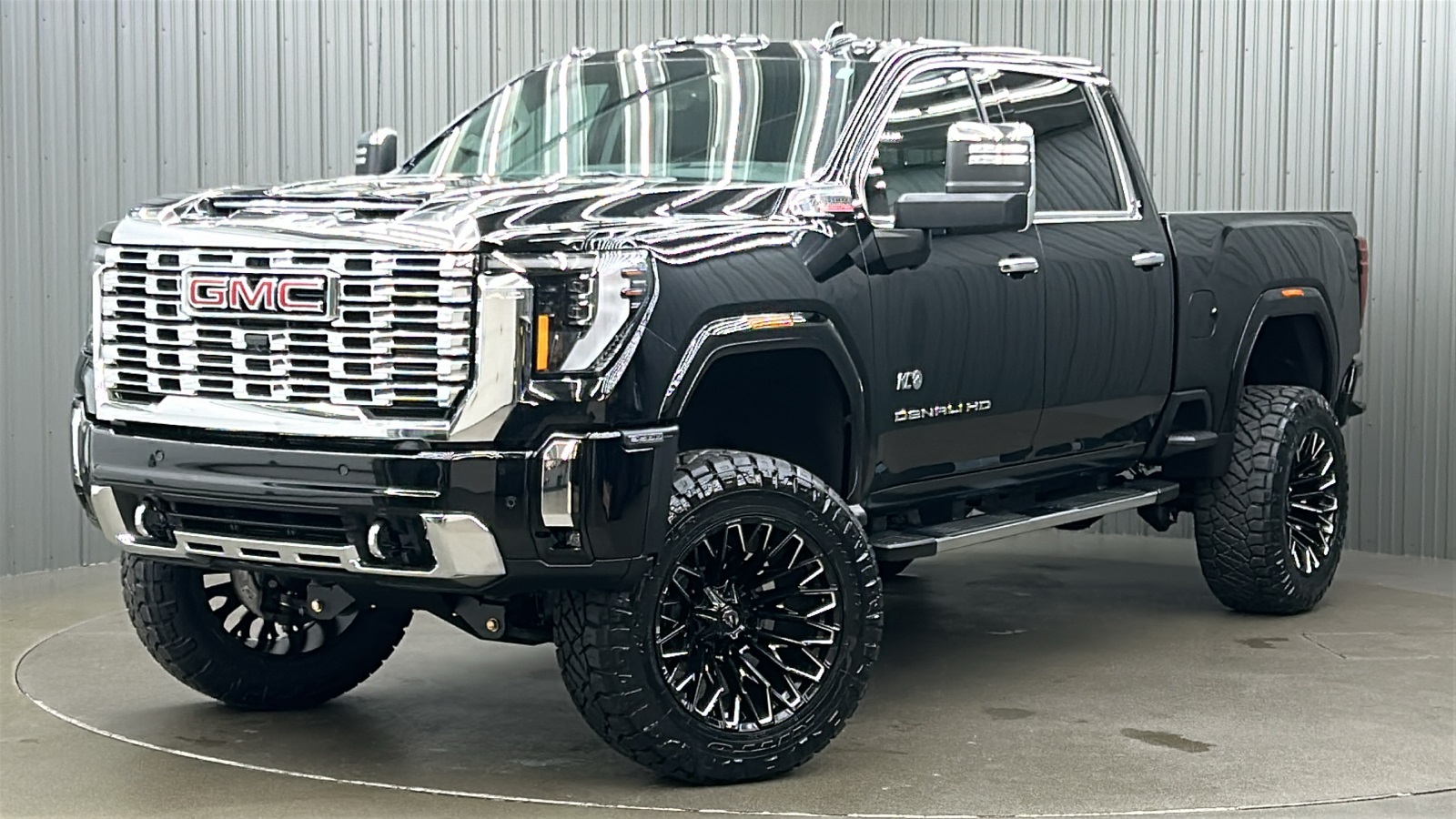2025 GMC Sierra 3500HD Denali's photo