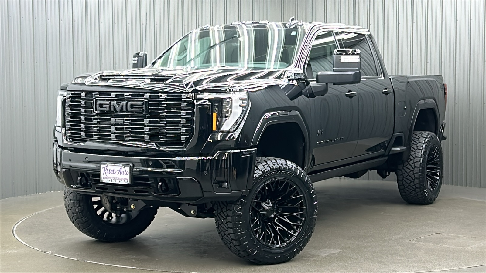 2025 GMC Sierra Denali's photo