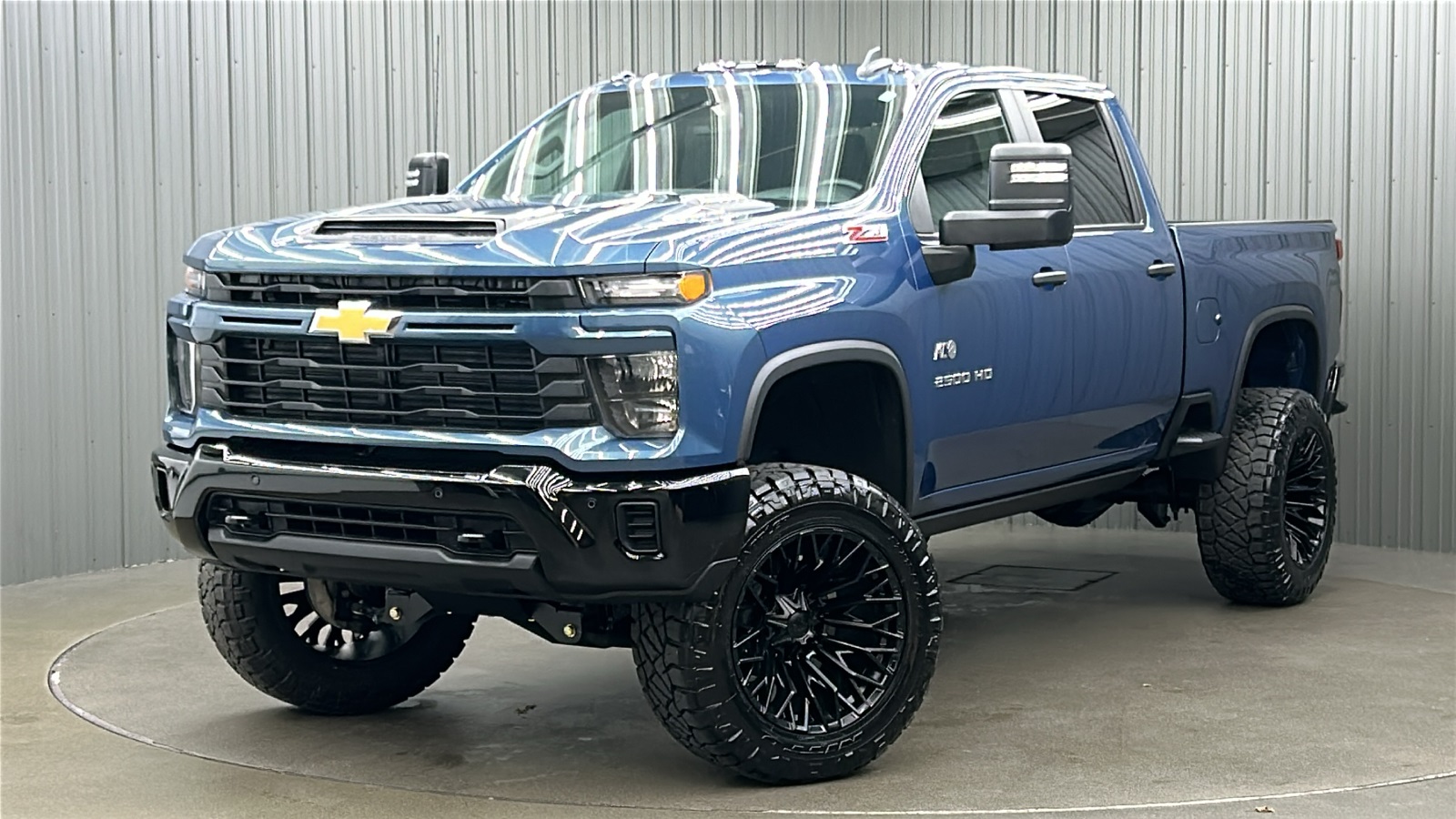 2025 Chevrolet Silverado HD Custom's photo