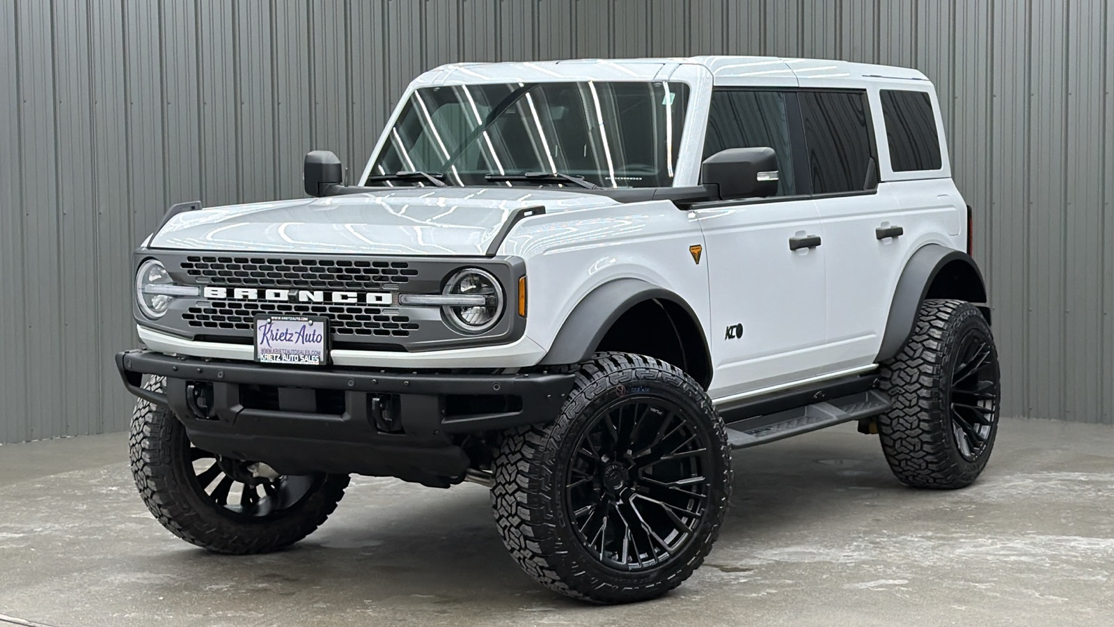 Lifted 2025 Ford Bronco Badlands w/ 334A Lux, Hard Top, Sasquatch