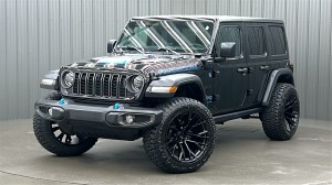 Lifted 2024 Jeep Wrangler Rubicon 4xe w/ Tech, Convenience & Hard Top