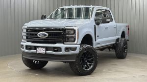 Lifted 2025 Ford F-250SD Platinum Short Bed w/ 703A & Moonroof