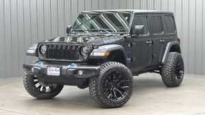 Lifted 2024 Jeep Wrangler Willys 4xe w/ Hard Top