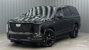 2025 Cadillac Escalade Sport Platinum w/ Onyx & Moonroof