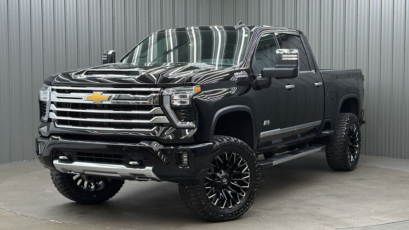 Lifted 2025 Chevrolet Silverado 2500HD High Country Short Bed w/ Tech & Sunroof