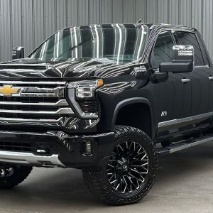 Lifted 2025 Chevrolet Silverado 2500HD High Country Short Bed w/ Tech & Sunroof