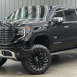 Lifted 2026 GMC Sierra 1500 Denali Ultimate Short Bed w/ Sunroof