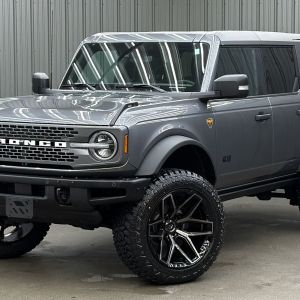 Lifted 2024 Ford Bronco Badlands w/ 334A Lux Pkg, Sasquatch & Hard Top